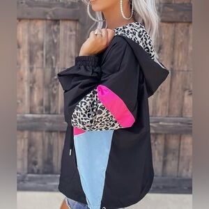 Black Leopard Color Block Full Zip Hooded Jacket women’s Size Medium